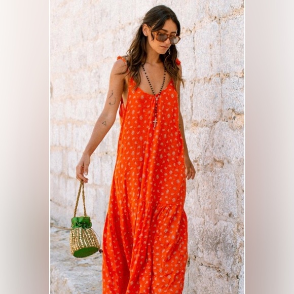 OOTO England ASHLEY Midi Slip Dress (2) - Picture 2 of 9